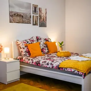 Appartamento Ultracentral Golden Gatehouse 3 Bdrm, Bucarest